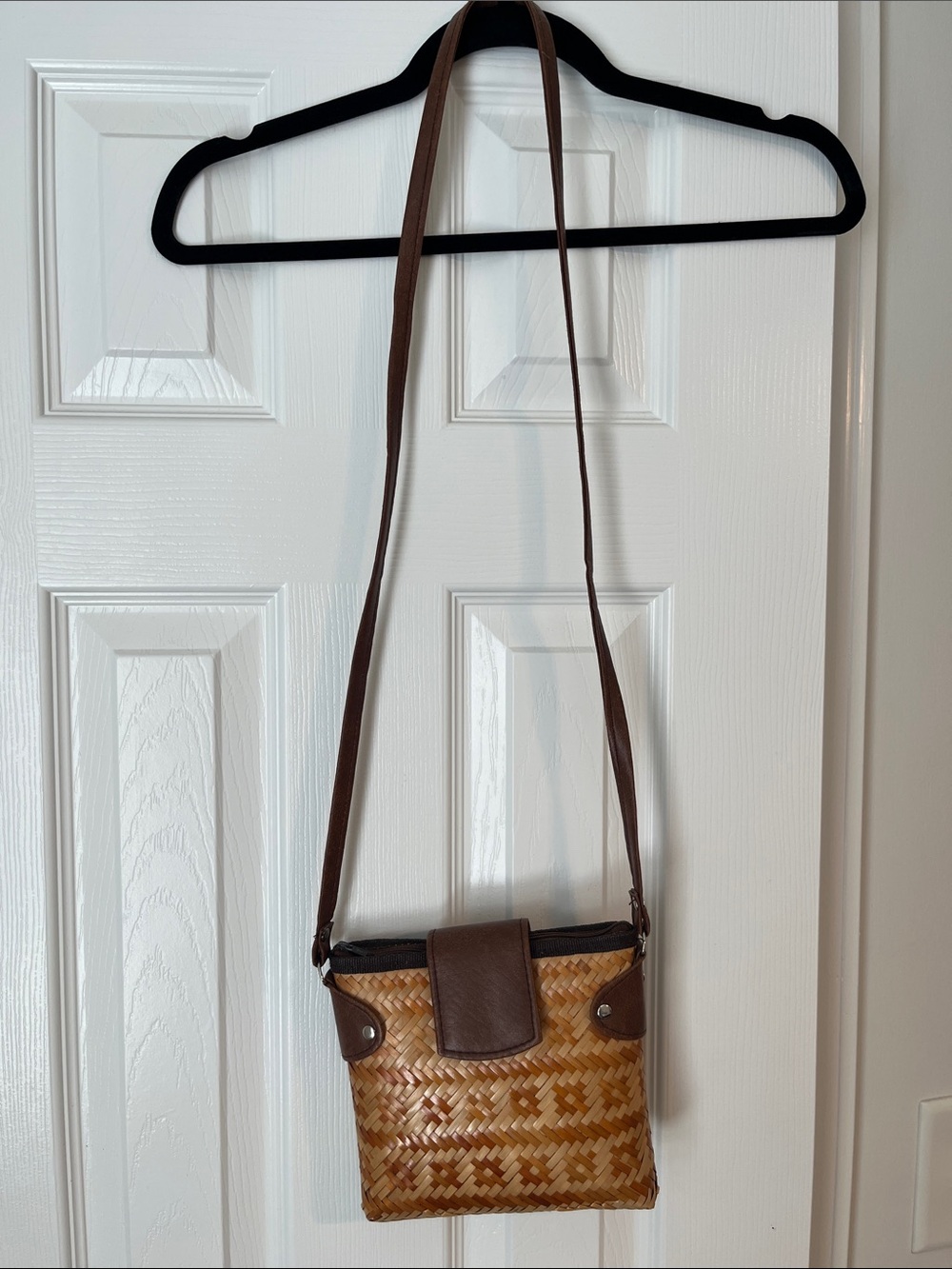 Vintage Wicker Crossbody with leather details
